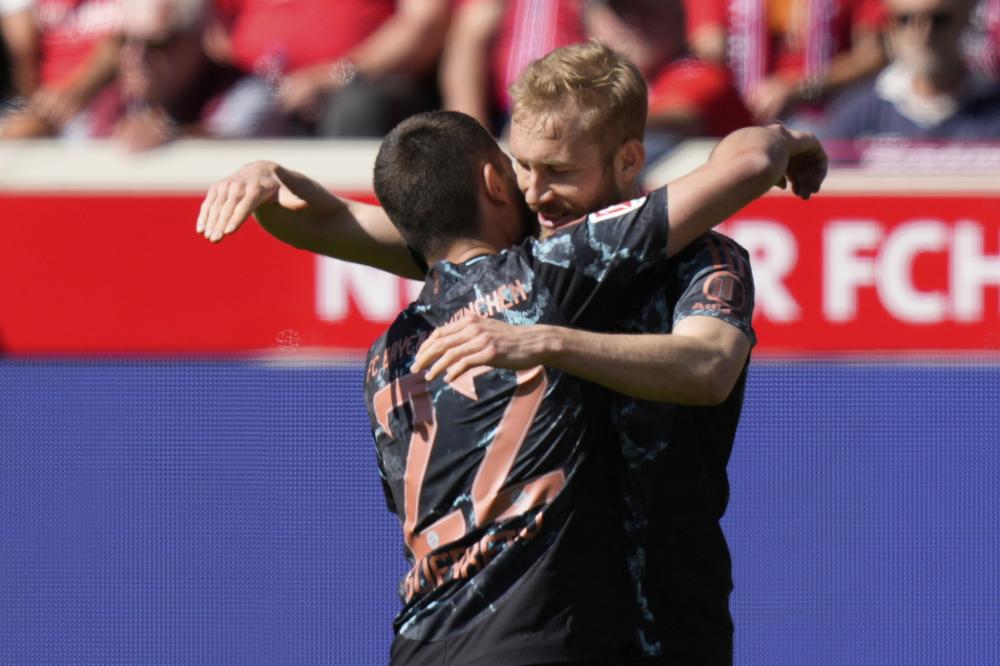 他是一位拥 他是一位拥