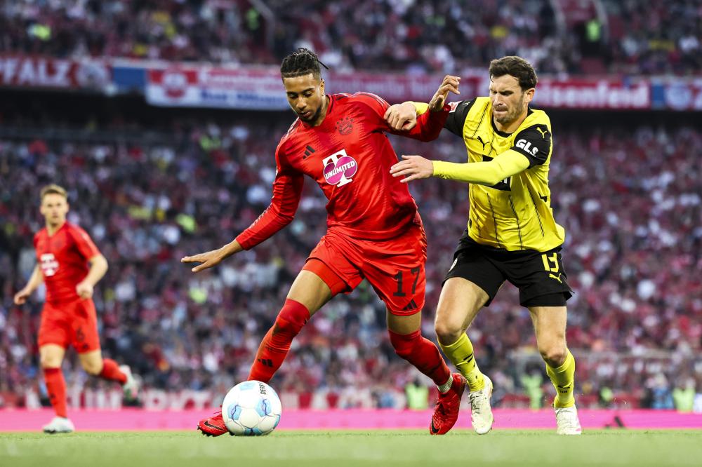 方禁区附近 方禁区附近